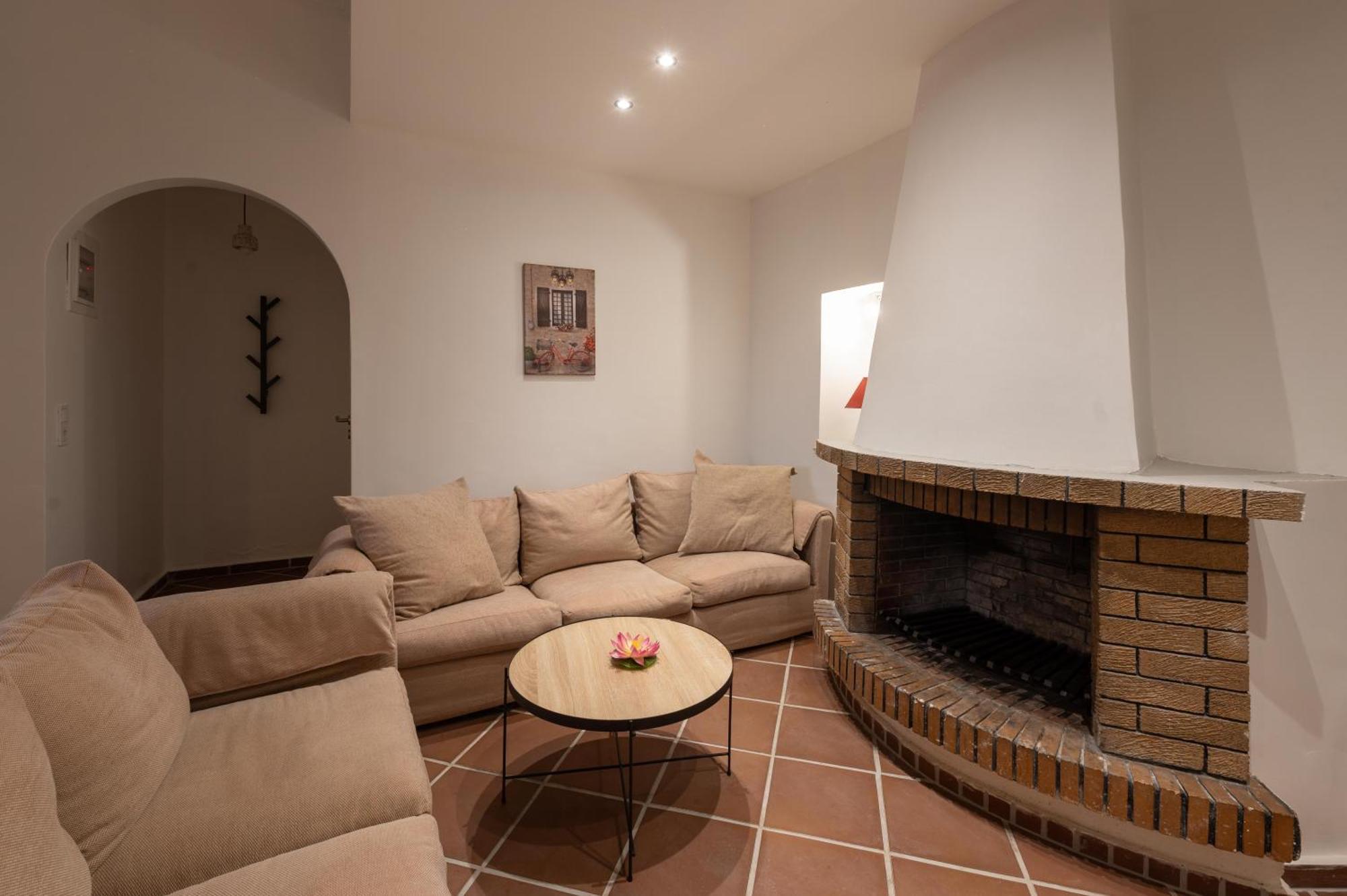 Memories Gytheio Villa Exterior photo