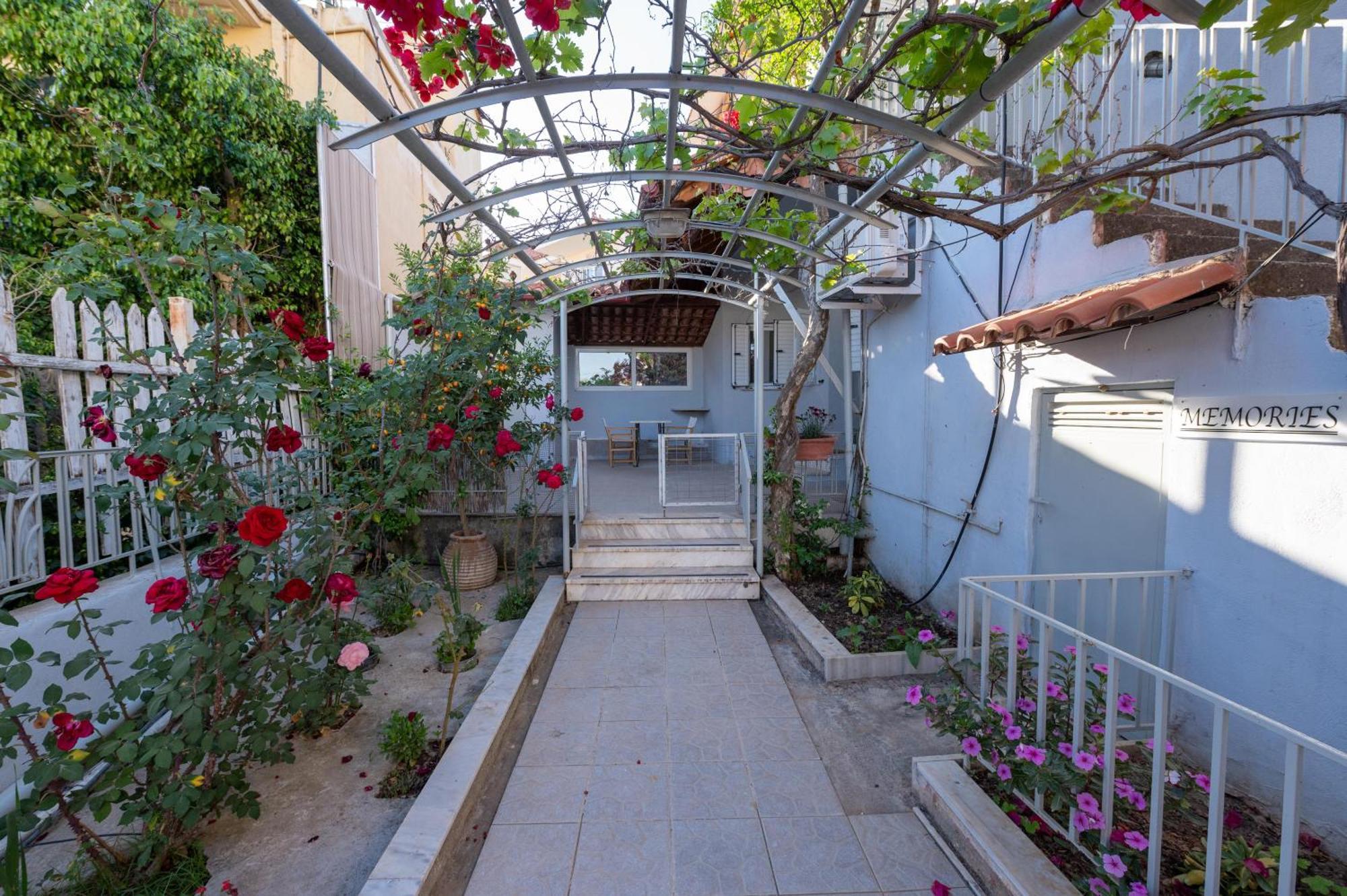 Memories Gytheio Villa Exterior photo